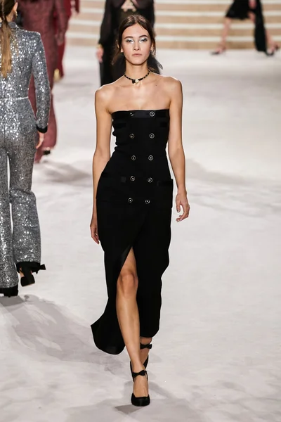 Look 44